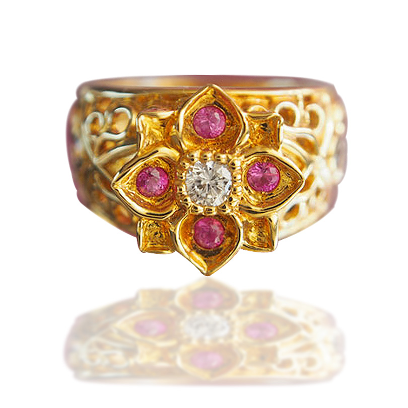 ピンクサファイア　ロータスリング