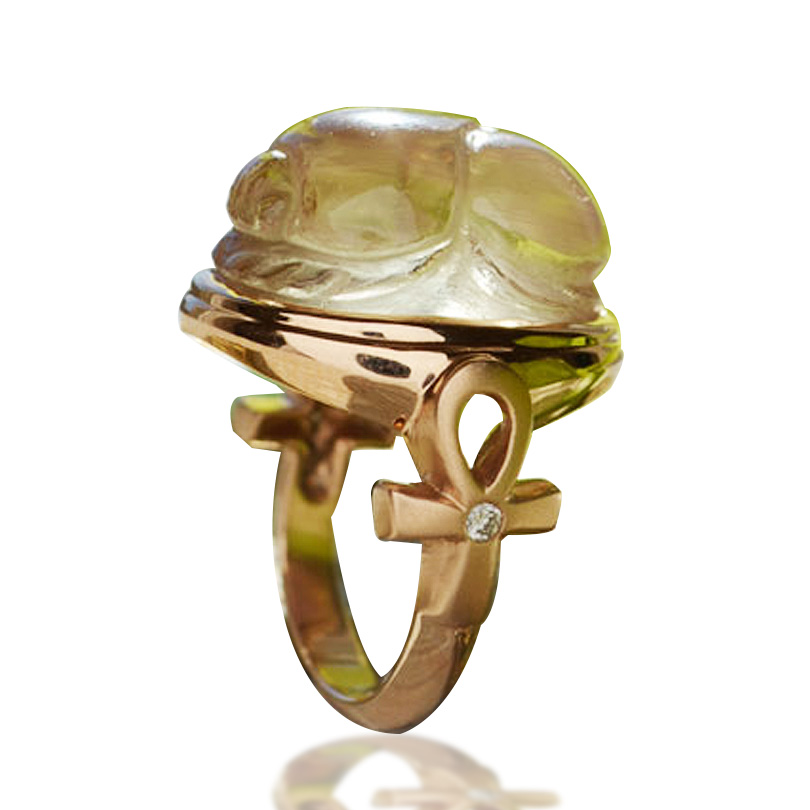 オレゴンサンストーンスカラベカービングとアンクピンクゴールドリング