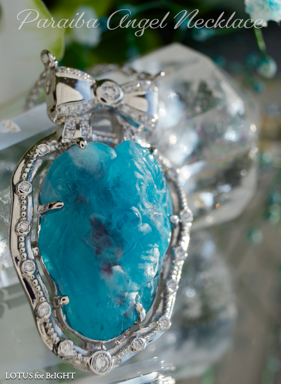 パライバトルマリンエンジェルカービング　ダイヤモンドプラチナネックレス