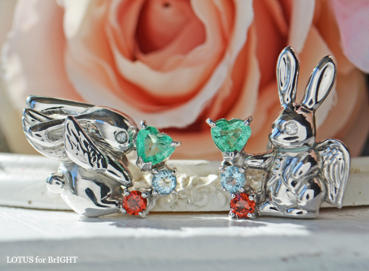 ウサギちゃんファミリー誕生石ピアス