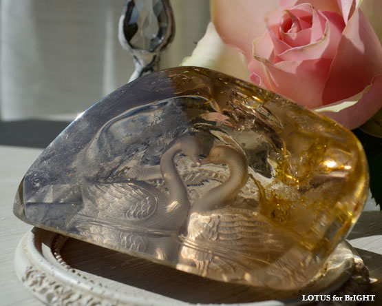 ロシアンレムリアンシード　番いのスワンカービング