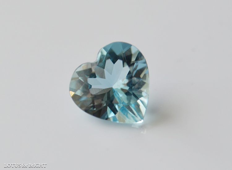 アクアマリンハートシェイプ0.93ct