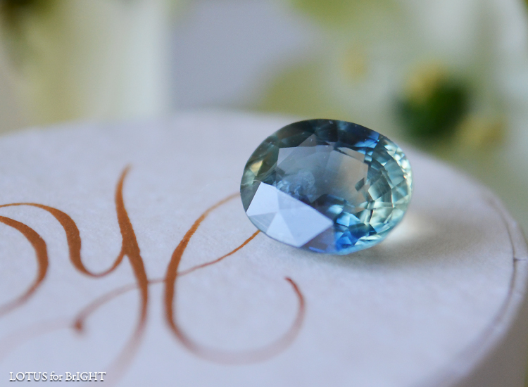 バイカラーサファイアオーバルカット2.08ctスリランカ産