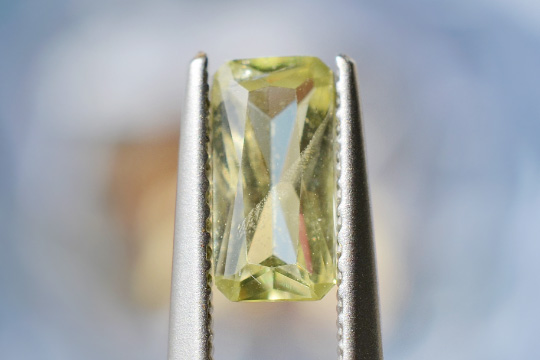 ブラジリアナイト　オクタゴンミックスカット0.625ct