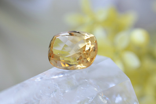 シトリンクッションカット8.16ctブラジル産