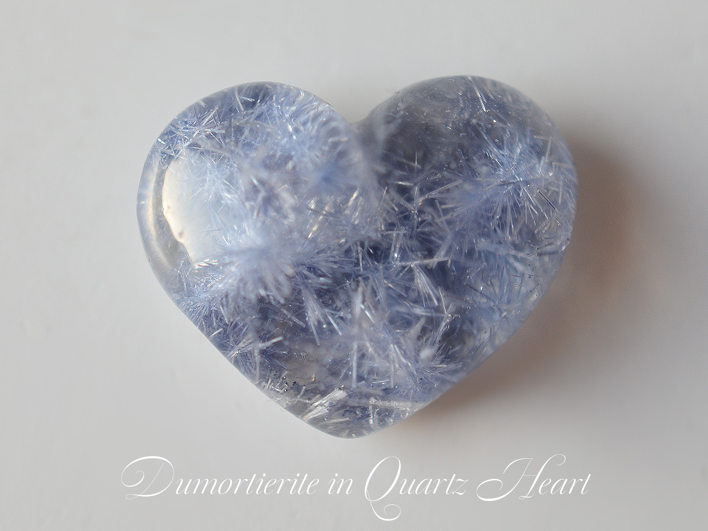 デュモルチェライトインクォーツ　ハート２