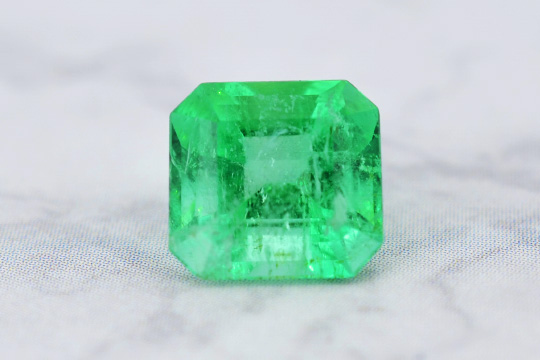 エメラルド　1.91ct　エメラルドカット
