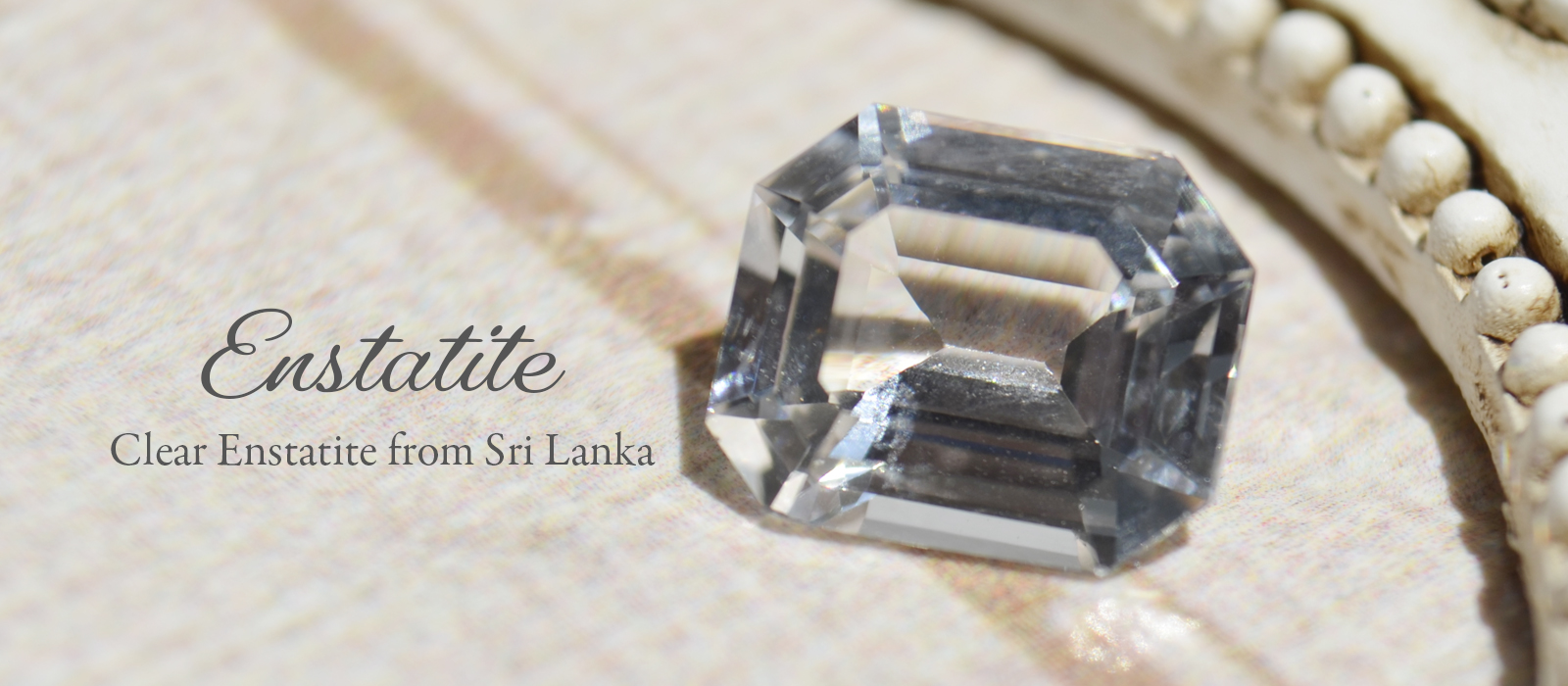 エンスタタイトエメラルドカットルース2.36ctスリランカ産