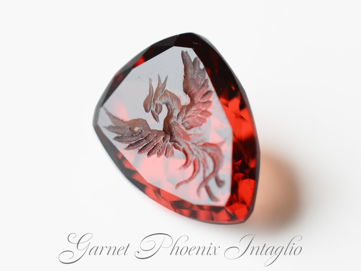 ガーネットフェニックスインタリオ 2.59ctロシア産