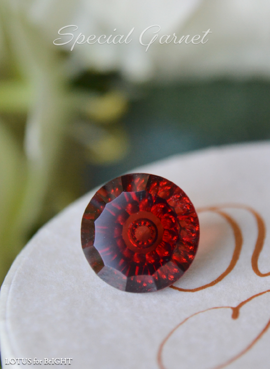ガーネットスペシャルカット3.17ct