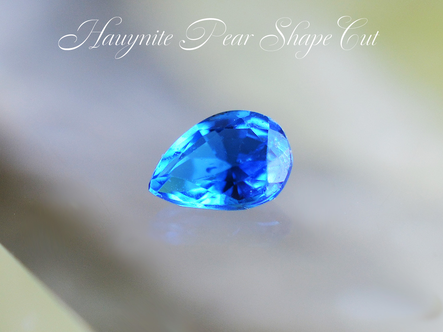 アウイナイトペアシェイプカット0.09ct ドイツ産