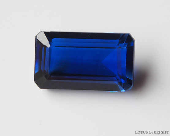 カイヤナイト　3.856ct オクタゴンカット