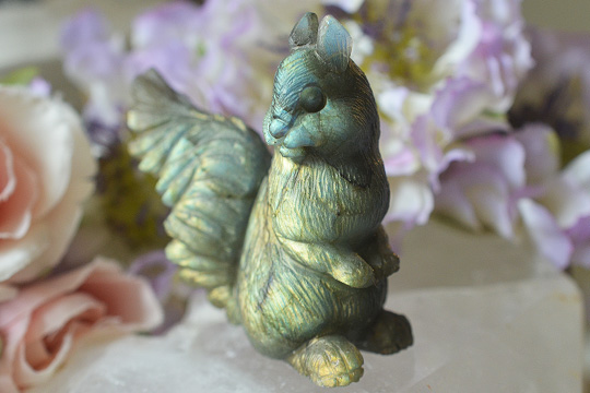 ラブラドライトリスカービング