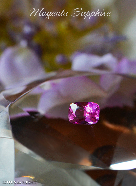 非加熱マゼンタサファイアクッションカット0.46ctスリランカ産