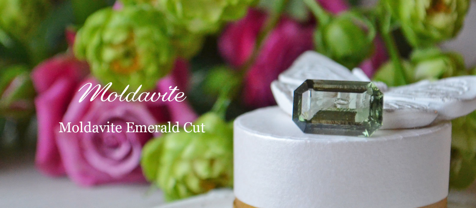 モルダバイト エメラルドカット6.27ct