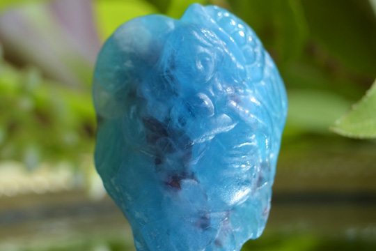 パライバトルマリンハートを抱く天使カービング