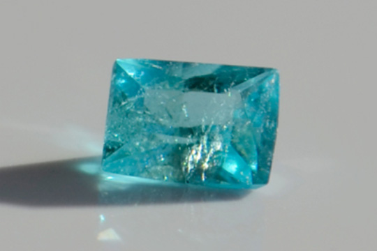 パライバトルマリン バケットミックスカット0.13ct