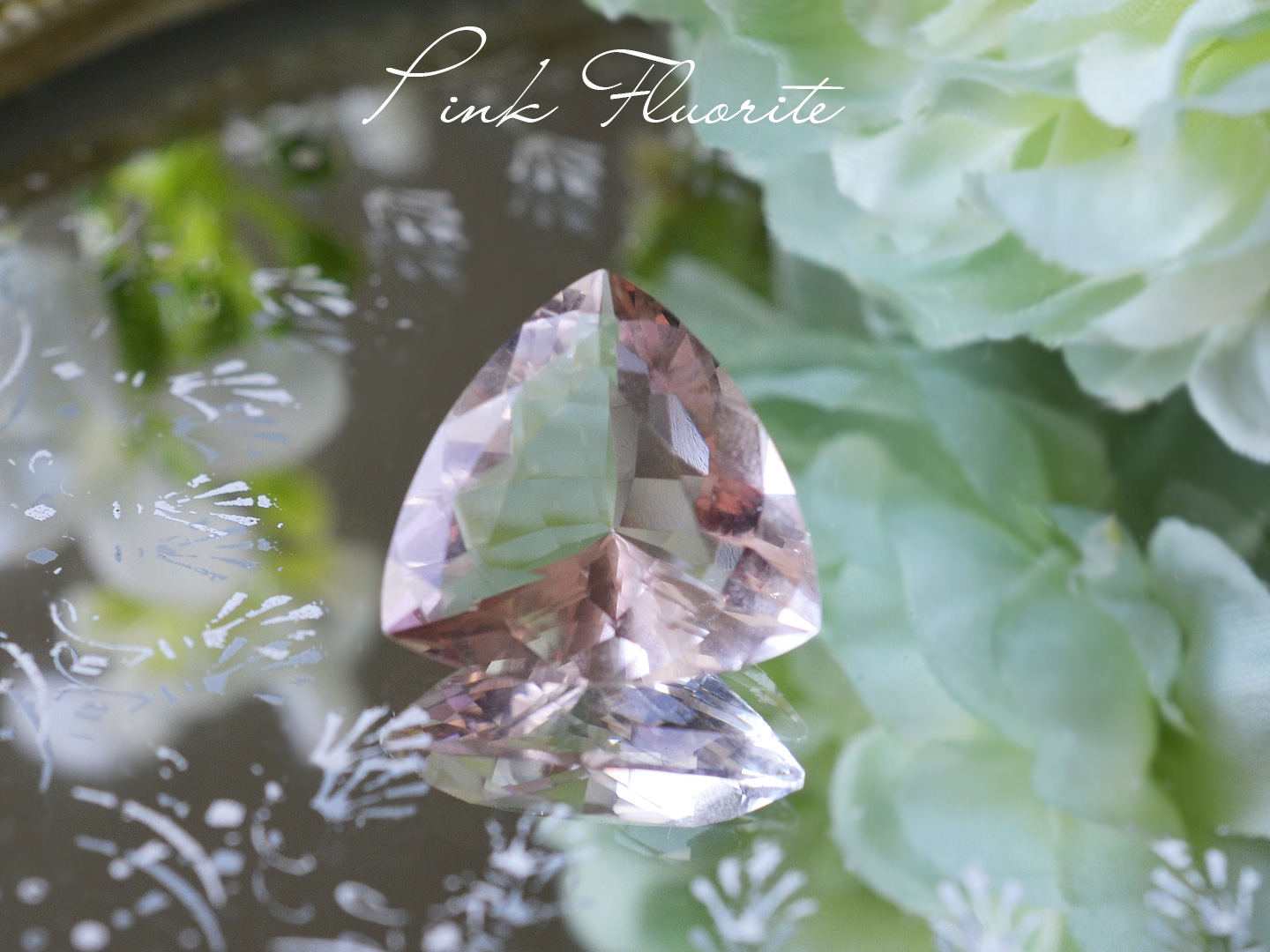 ピンクフローライトトリリアントカット15.7ctパキスタン産