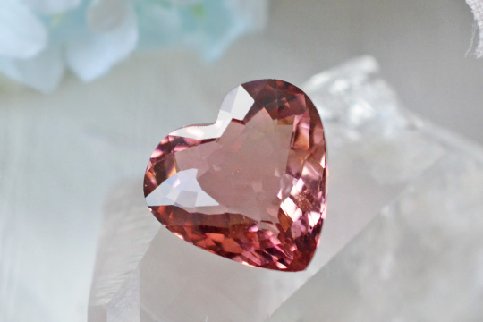 ピンクトルマリンハートシェイプ