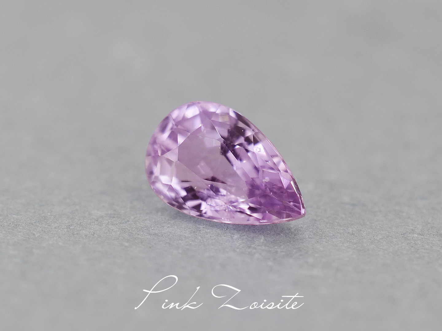 ピンクゾイサイトペアシェイプカット0.446ct