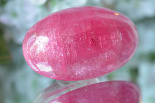 ピンクトルマリンキャッツアイ97.29ctロシア産