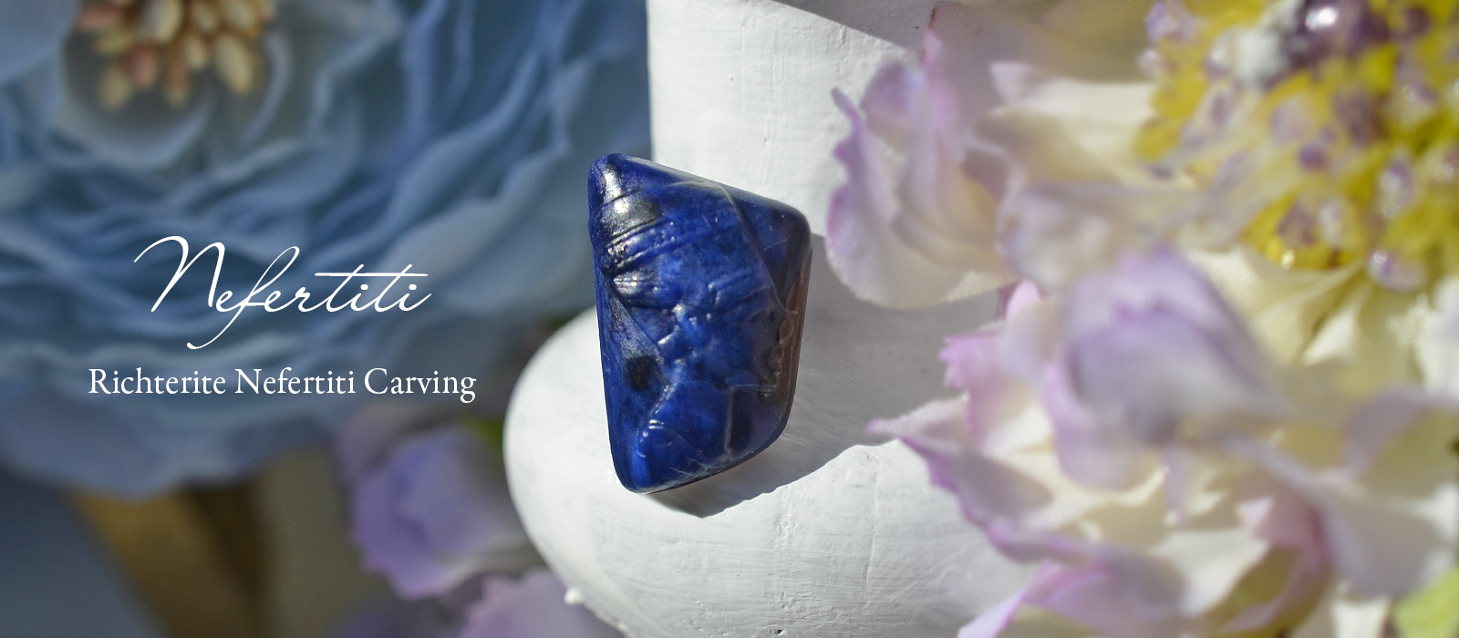ブルースギライト（リヒテライト）ネフェルティティストーンカービング