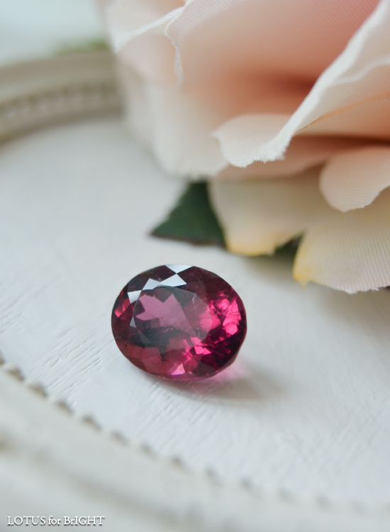 ルベライト　レッドトルマリンオーバルカット4.94ct