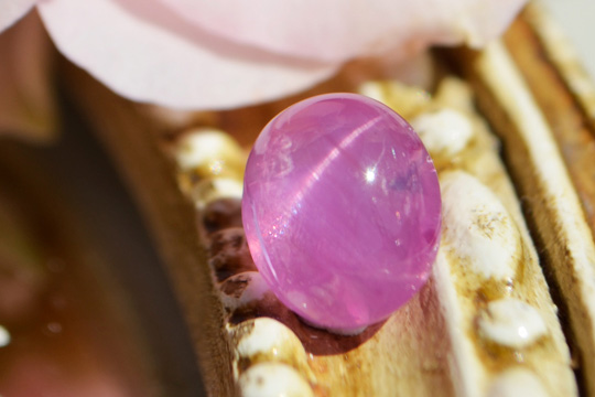 スターピンクサファイア非加熱　1.63ctミャンマー産