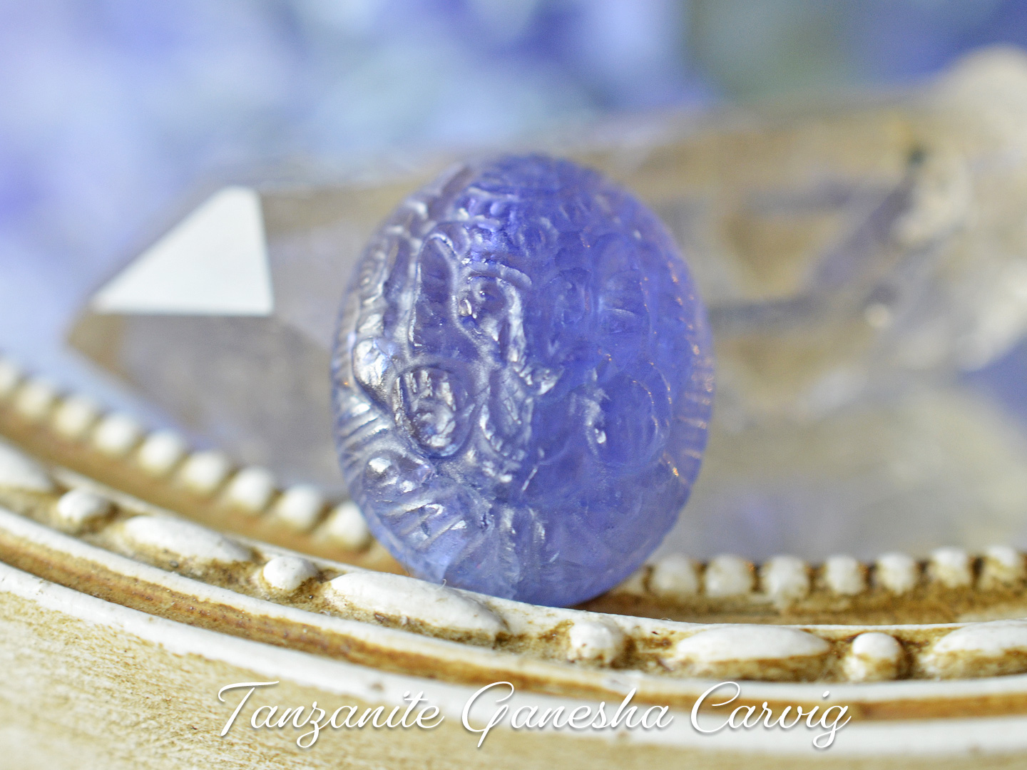 タンザナイトガネーシャカービングオーバルカボション17.0ct