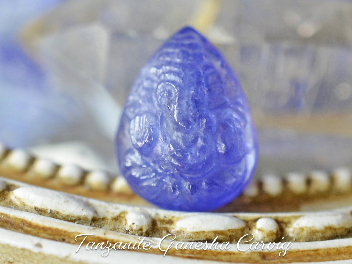 タンザナイトガネーシャカービングペアシェイプカボション10.0ct