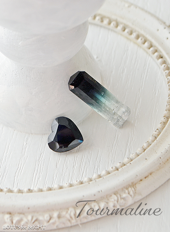 パーティーカラートルマリンエメラルドカット4.85ct　ハートシェイプインディゴライト2.78ct　ルースセット