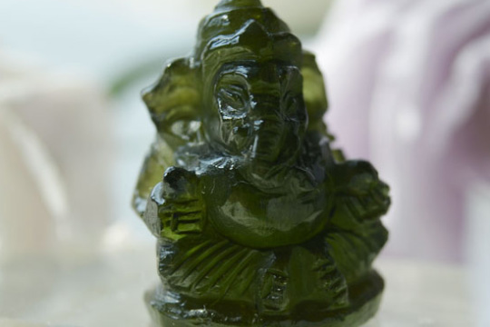 グリーントルマリンガネーシャカービング 25.50ct