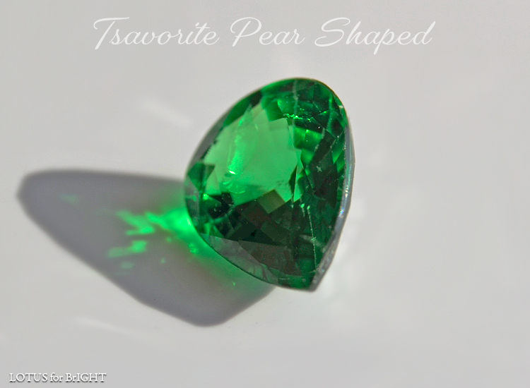 ツァボライトペアシェイプカット1.16ct