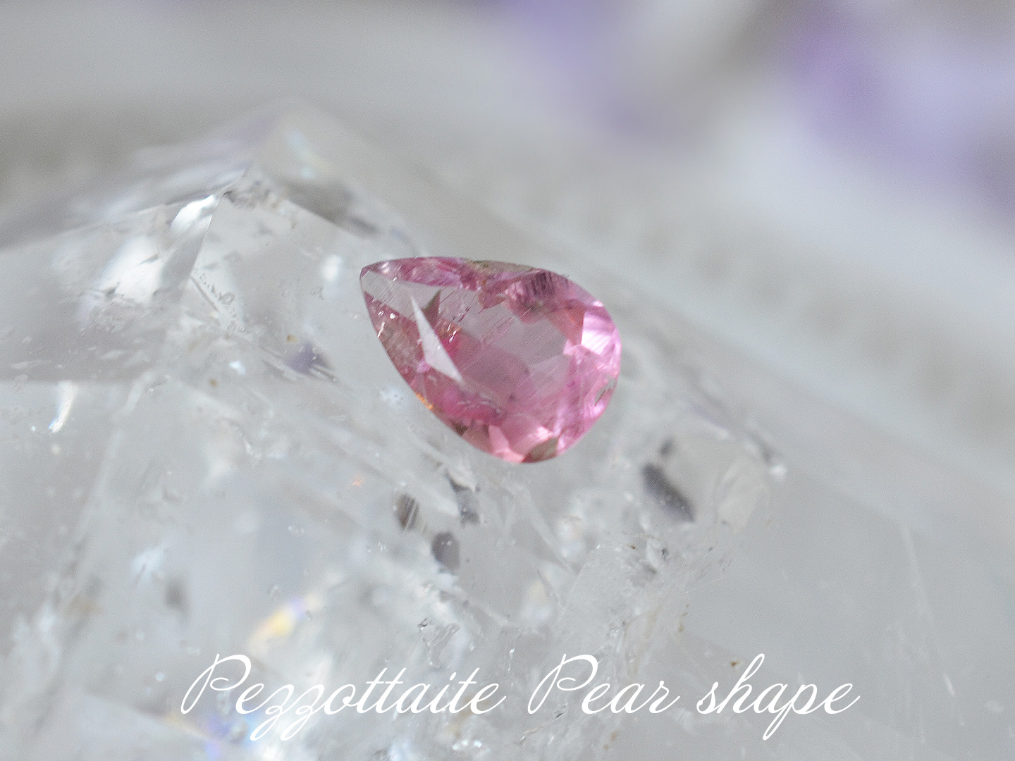 ペツォッタイトペアシェイプカットプレゼント企画～イシス女神の宝箱塗り絵コンテスト～