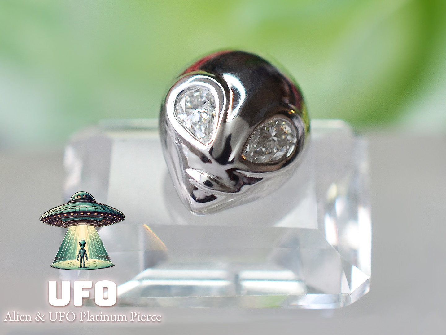 宇宙人とUFO プラチナダイヤモンドピアス