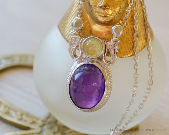 アメジストスカラベゴールデンダンビュライトシルバーネックレス