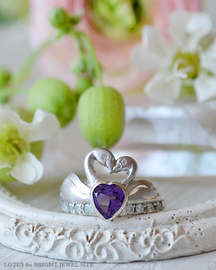 ラブスピリット2・スワンアメジストプラチナリング