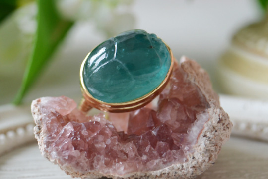 グランディディエライトスカラベカービングK18古代風リング