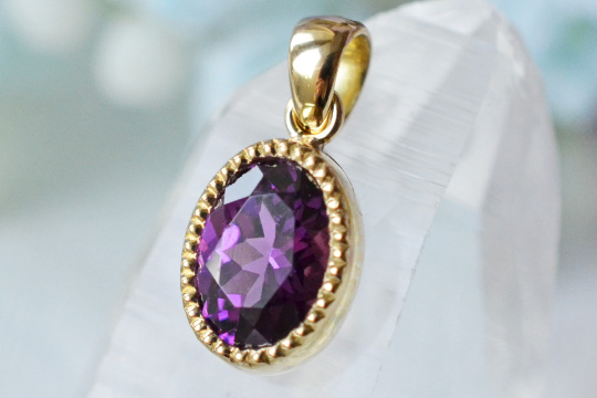 パープルガーネットペンダント