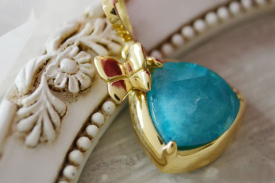 パライバトルマリンK18バタフライペンダント