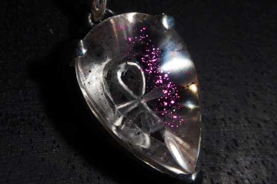 ピンクファイヤークォーツ　アンクインタリオ　シルバーペンダント