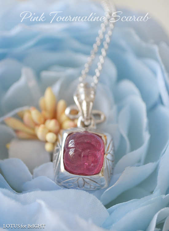 ピンクトルマリンスカラベカービングエジプシャンコブラシルバーネックレス