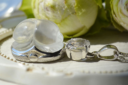 ロシアンレムリアンスカラベとダンビュライトのシルバーペンダント