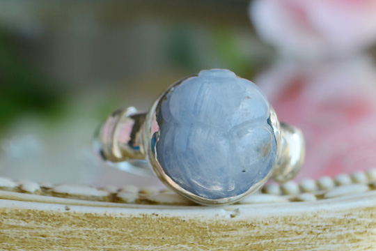 スターサファイアスカラベカービングシルバーリング