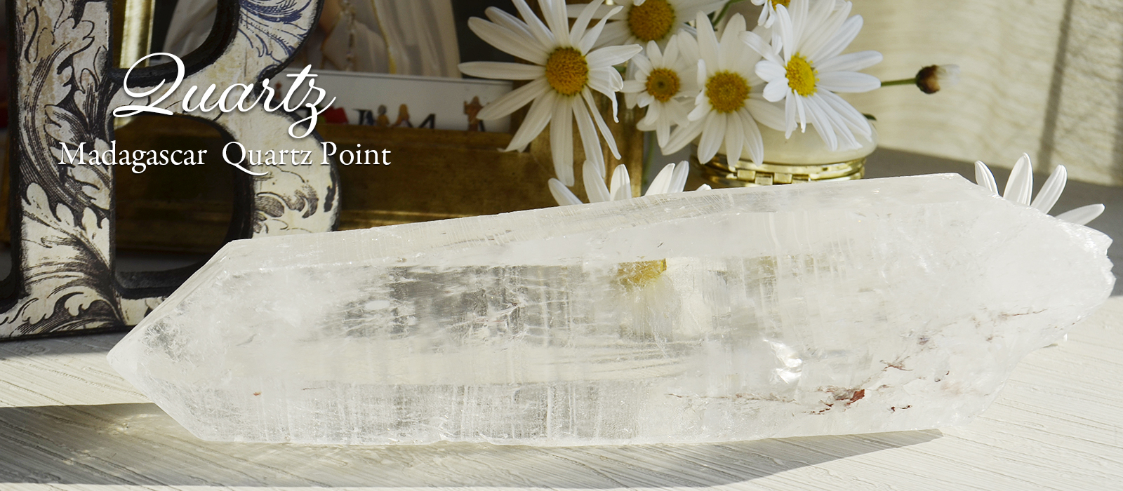 マダガスカル産水晶ポイント 552.0g